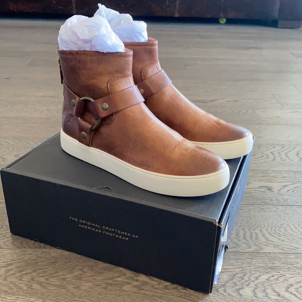 Frye Lena Bootie
